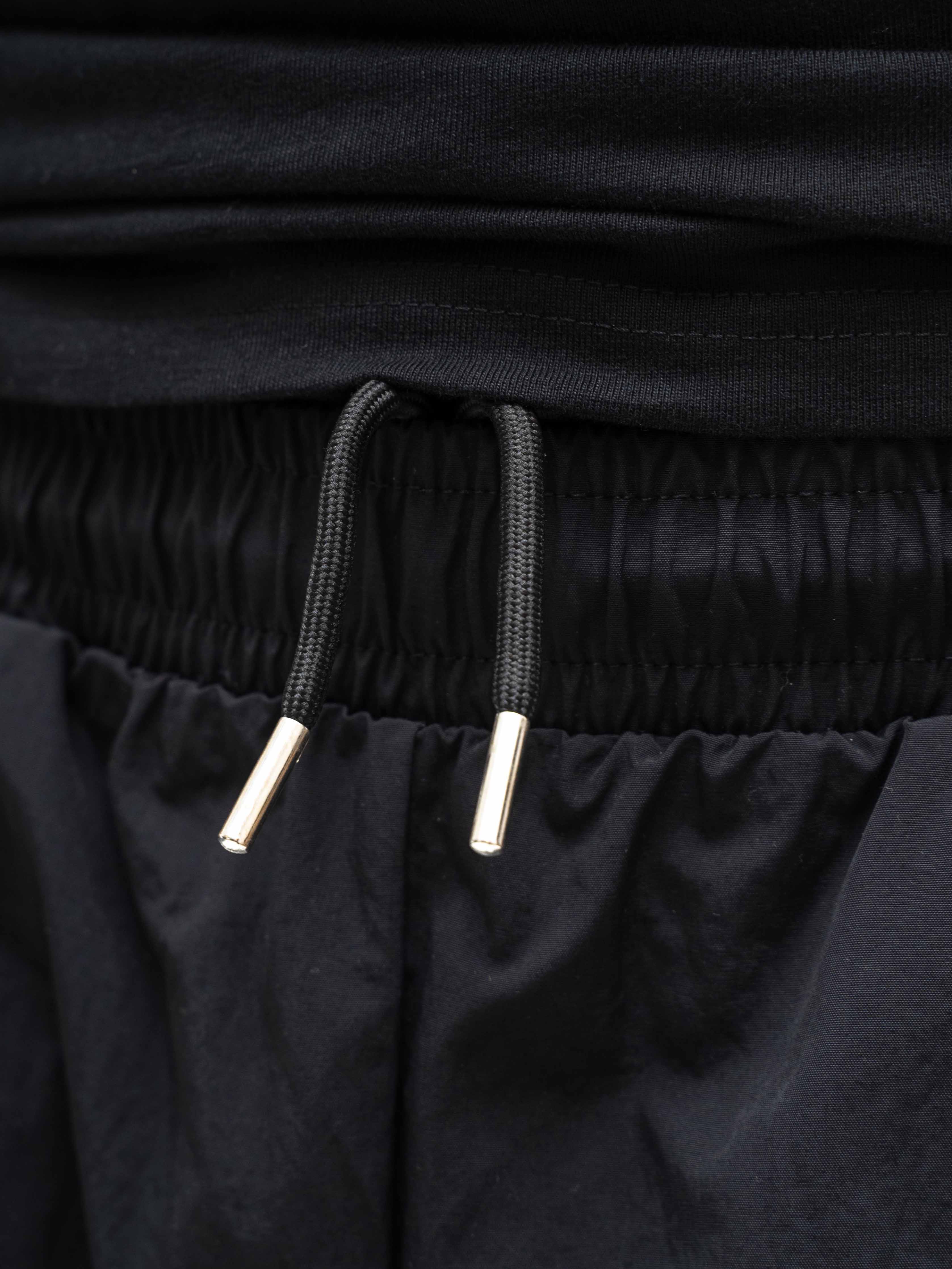 AW Parachute Pants - Black/Reflective